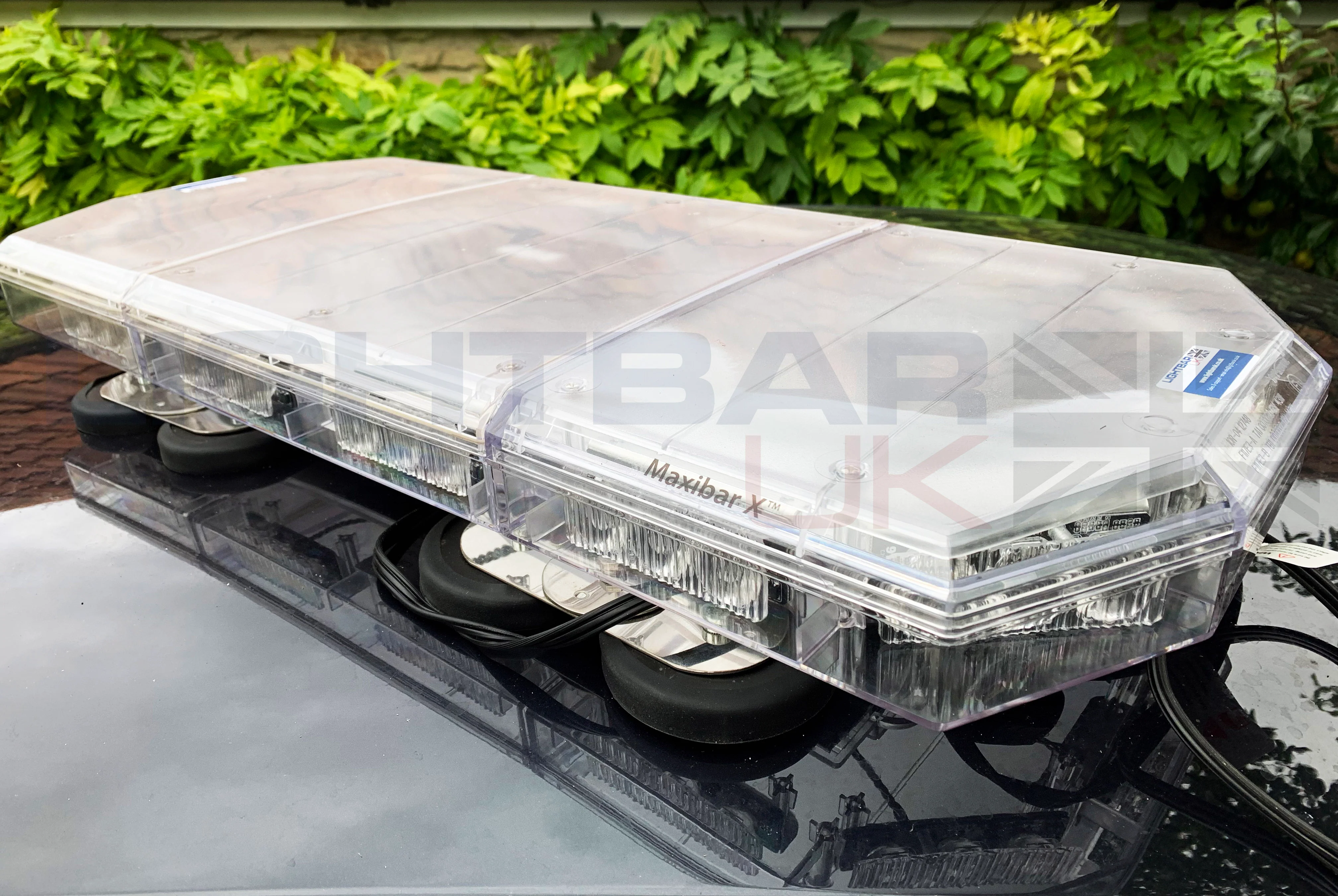 911 Signal F117 R65 LED Magnetic Lightbar Amber - 0.6m - Image 2
