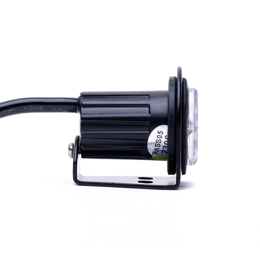 Lightbar UK Covert LED Blast Panel Fend Off Strobe Warning Light - Image 3