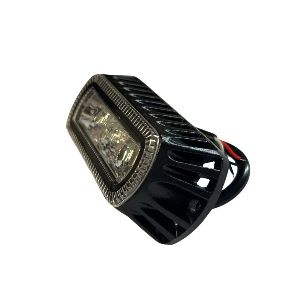 Explorer 3 LED Directional Warning Light – 10–30V, Surface Mount - Image 2