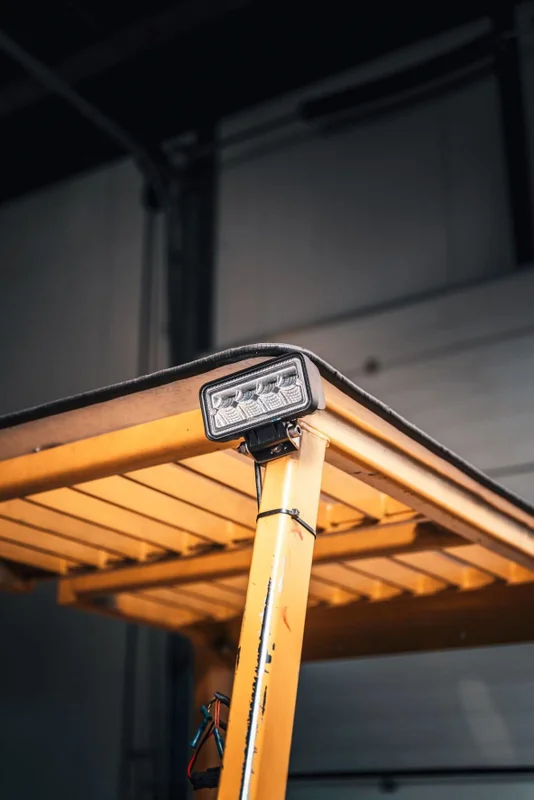 TRALERT® Onix Compact LED Work Light – 1136lm Flood Beam, 12–24V with Deutsch Connector - Image 7