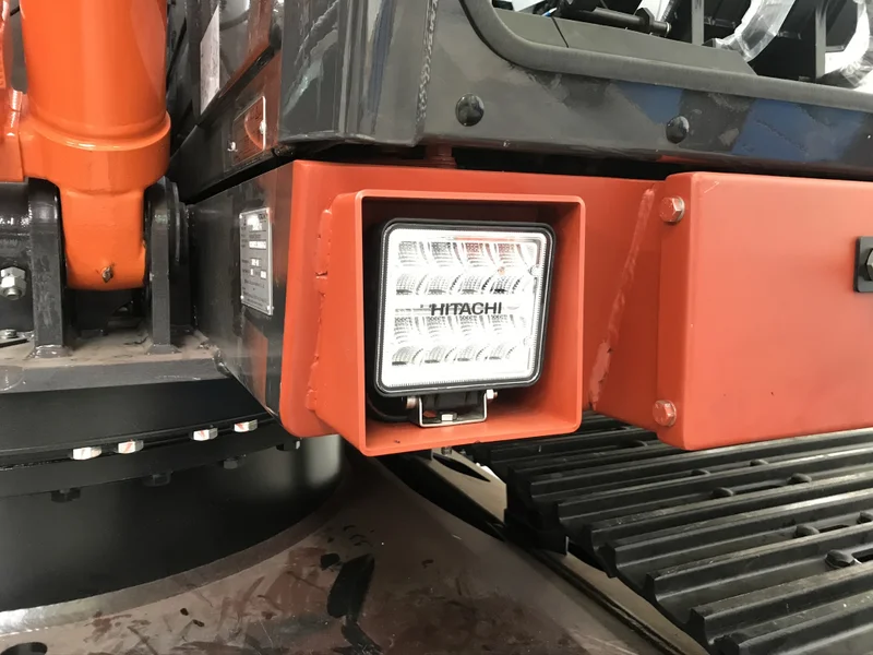 TRALERT® Onix LED Work Light – 2272lm Flood Beam, 12–24V with DT Connector - Image 9