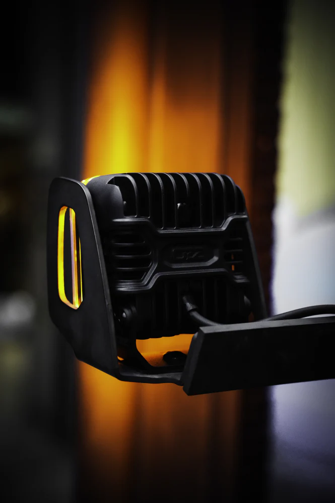 OZZ SQR 5" LED Work Light – Flood Beam with R65 Class 2 Warning Light, 12–24V - Image 5