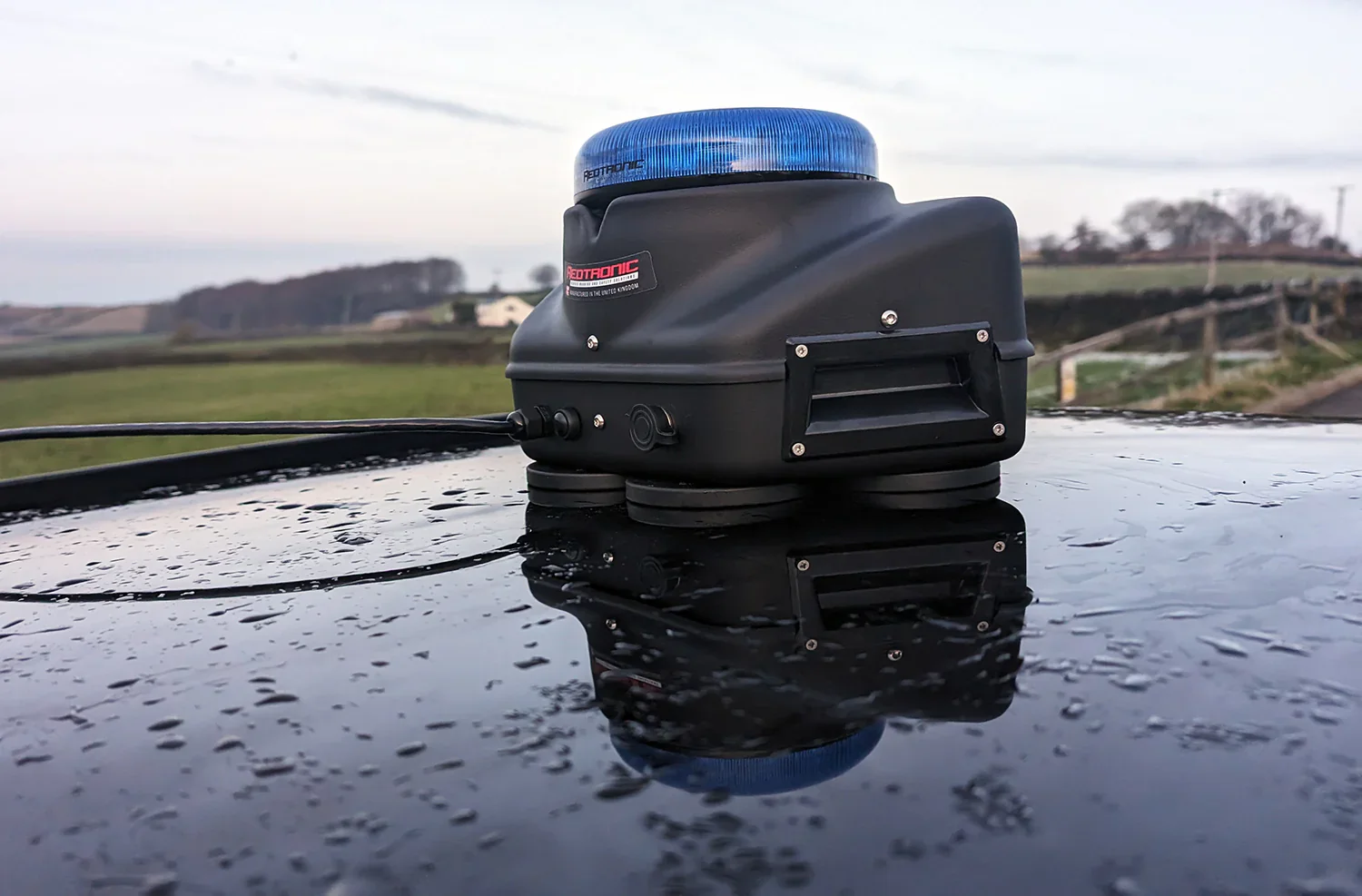 Redtronic TornadoX DUO LED Beacon with Integrated Siren - Image 14